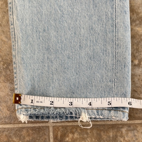 Agolde Riley in Blitz Light Blue Distressed Cropped Jeans size 23 - Picture 13 of 16